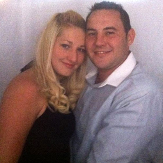 تضحية نبيلة.. رجل يحمي خطيبته بجسده في هجوم سوسة صورة رقم 5 تضحية نبيلة.. رجل يحمي خطيبته بجسده في هجوم سوسة صورة رقم 5