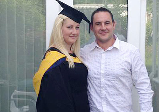 تضحية نبيلة.. رجل يحمي خطيبته بجسده في هجوم سوسة صورة رقم 4 تضحية نبيلة.. رجل يحمي خطيبته بجسده في هجوم سوسة صورة رقم 4