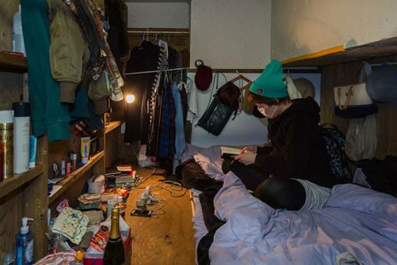 الكبسولات وسيلة اليابانيين لمقاومة ارتفاع اسعار العقارات.. شاهد الصور صورة رقم 1 الكبسولات وسيلة اليابانيين لمقاومة ارتفاع اسعار العقارات.. شاهد الصور صورة رقم 1