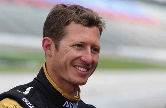 بالفيديو.. تعرض لحادث مروع بسرعة 340 كم ونجا باعجوبة صورة رقم 12 بالفيديو.. تعرض لحادث مروع بسرعة 340 كم ونجا باعجوبة صورة رقم 12