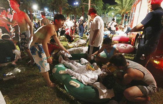  فيديو مروّع.. حريق هائل في متنزه للالعاب المائية يوقع 516 جريحا صورة رقم 9