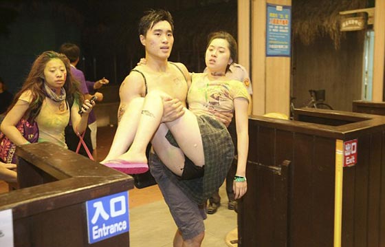  فيديو مروّع.. حريق هائل في متنزه للالعاب المائية يوقع 516 جريحا صورة رقم 20