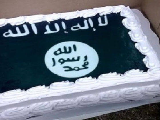 أكبر شركة امريكية ترفض علم الكونفدرالية على كعكة وتقبل بالداعشية! صورة رقم 1