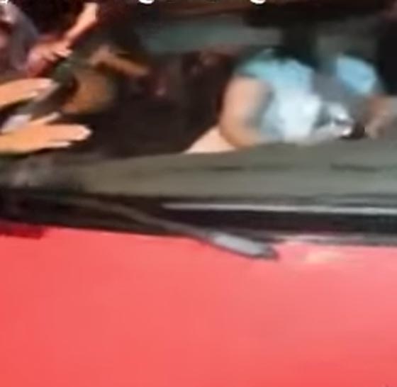 بالفيديو..شاب مثلي يتعرض للضرب المبرح في مدينة فاس المغربية صورة رقم 3