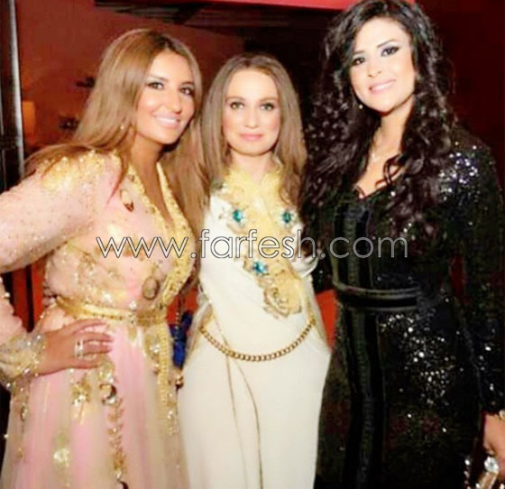الفنانة العراقية شذى حسون تتالق في حفل سحور مغربي.. بقفطان وردي صورة رقم 11