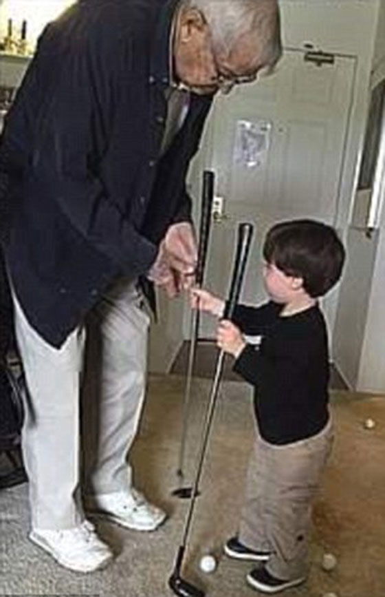 قصة مُعبّرة.. اخلاص في الحياة والموت بعد 75 عاما من الزواج صورة رقم 5 قصة مُعبّرة.. اخلاص في الحياة والموت بعد 75 عاما من الزواج صورة رقم 5