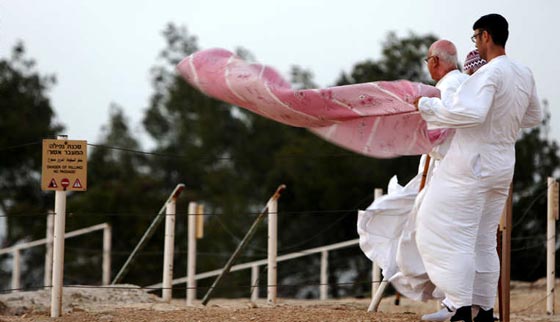 نابلس.. اصحاب اقدم لغة في العالم يحتفلون بعيد نزول التوراة صورة رقم 7
