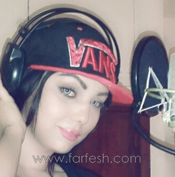 سر الاغنية الرومانسية الجديدة التي كشفتها صور ابتسام تسكت في استوديو التسجيل صورة رقم 1