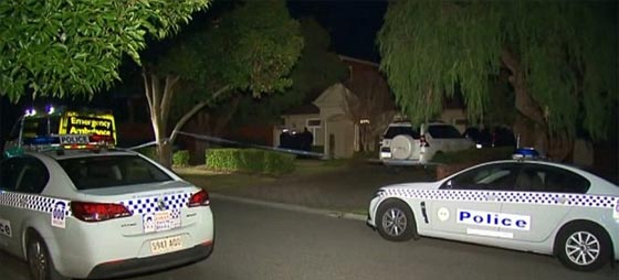  مقتل مدرب منتخب استراليا لكرة القدم طعنا على يد ابنه! صورة رقم 11