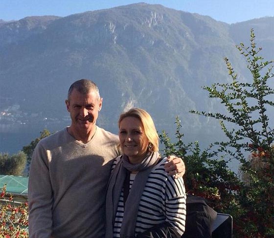  مقتل مدرب منتخب استراليا لكرة القدم طعنا على يد ابنه! صورة رقم 2