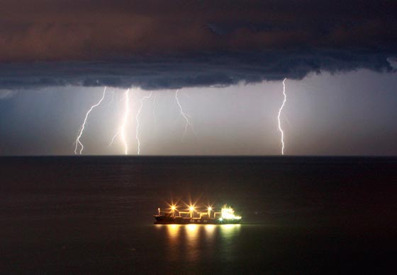 صور مبهرة لوميض البرق في السماء صورة رقم 8