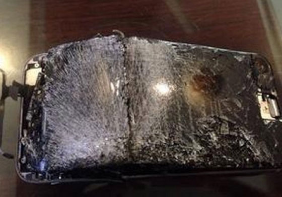  رجل هندي يروي قصة انجار ايفون 6 بعد يومين من اقتنائه له صورة رقم 1