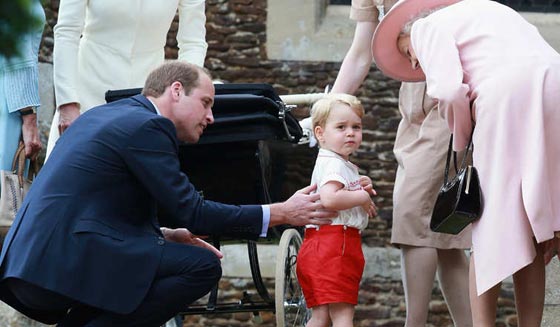 صور الاميرة البريطانية الجديدة تتعمد بمياه جيء بها من نهر الاردن صورة رقم 5