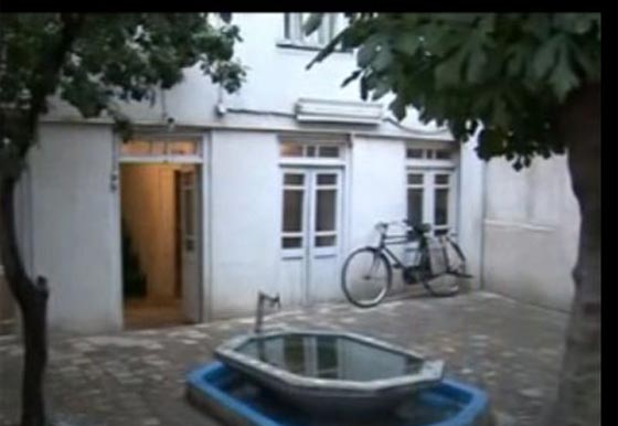 فيلم وثائقي يكشف الثراء الفاحش لابناء عائلة المرشد الاعلى لايران خامنئي  صورة رقم 9