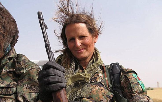 عارضة ازياء كردية تخلت عن حياة الرفاهية لقتال داعش صورة رقم 8