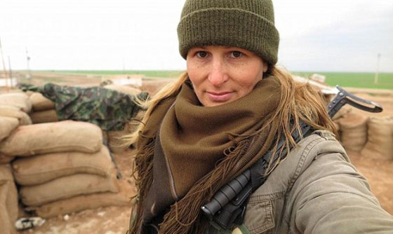 عارضة ازياء كردية تخلت عن حياة الرفاهية لقتال داعش صورة رقم 9