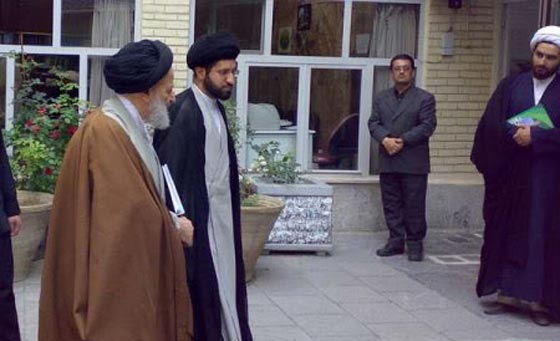 فيلم وثائقي يكشف الثراء الفاحش لابناء عائلة المرشد الاعلى لايران خامنئي  صورة رقم 3