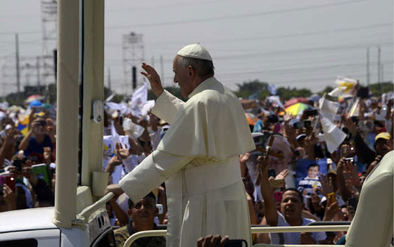 بابا الفاتيكان في جولة بامريكا اللاتينية ومحطته الاولى الاكوادور صورة رقم 3