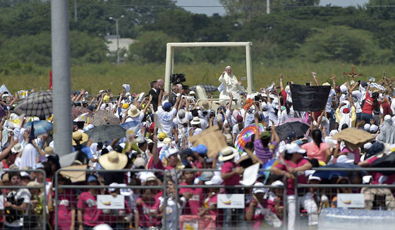بابا الفاتيكان في جولة بامريكا اللاتينية ومحطته الاولى الاكوادور صورة رقم 4