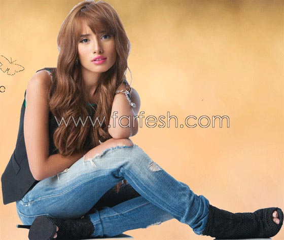 الفنانة زينة تعتذر لشعب الجزائر عن غلطتها بعد مباراة مصر والجزائر  صورة رقم 8
