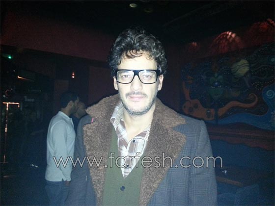  خالد أبو النجا ينشر صورته بالوان الطيف تأييدا لزواج المثليين  صورة رقم 4