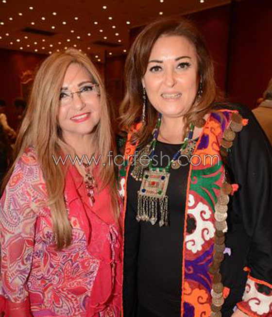 صور نجوم الفن مع عائلاتهم في ليالي رمضان صورة رقم 10
