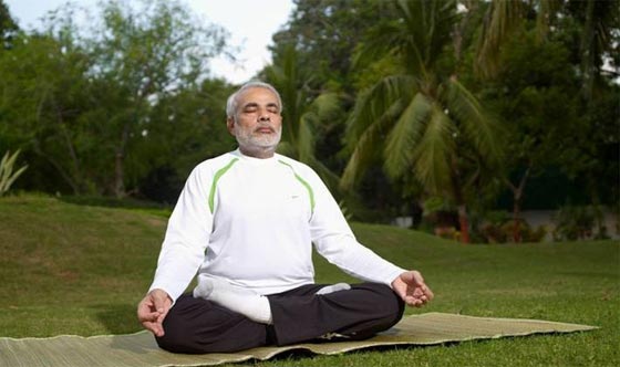 بوتين لرئيس الوزراء الهندي.. اعدك بممارسة اليوغا على طريقتكم صورة رقم 3