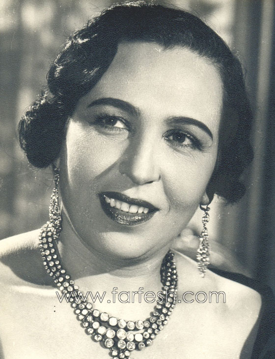 رمضان الفن الجميل: أمينة رزق تحضر مظاهرات الجزائريين ضد الاحتلال الفرنسي ويفوتها سحور رمضان   صورة رقم 2