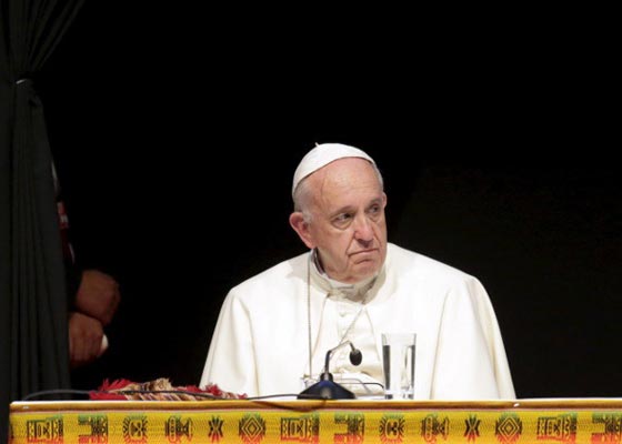  البابا يدعو لوقف ابادة المسيحيين ويعتذر عن جرائم ارتكبتها الكنيسة صورة رقم 4