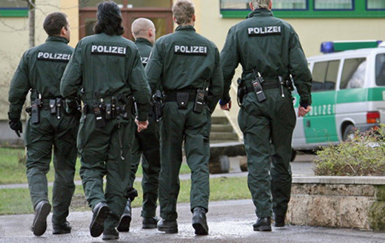 اعتقال مسلح يقتل مسنة وراكب دراجة في المانيا صورة رقم 1 اعتقال مسلح يقتل مسنة وراكب دراجة في المانيا صورة رقم 1