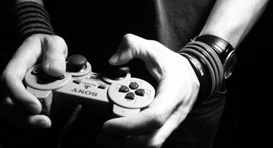 قدم لصديقته مادة منوّمة ليلهو في العاب الفيديو وحوكم بدفع غرامة صورة رقم 1