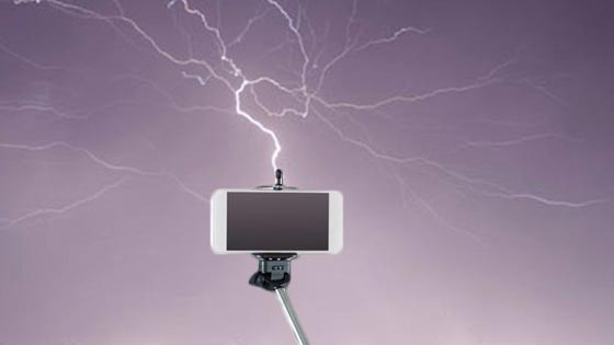 حادثة غريبة.. عصا السيلفي تودي بحياة بريطاني صورة رقم 1 حادثة غريبة.. عصا السيلفي تودي بحياة بريطاني صورة رقم 1