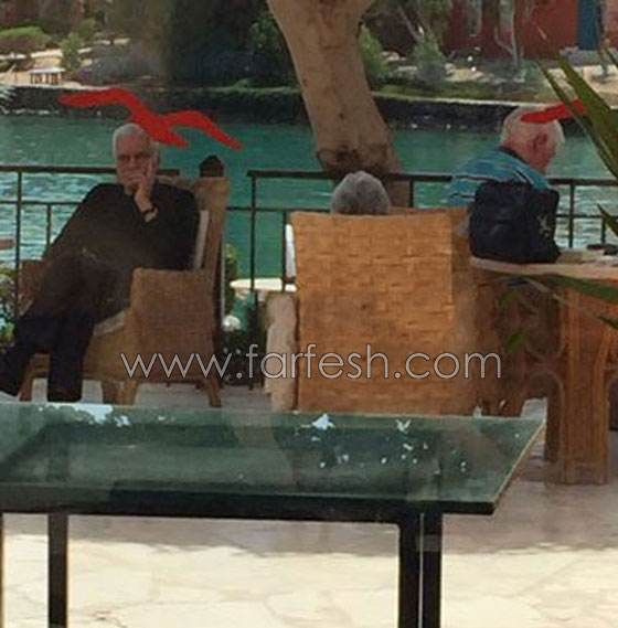 صور عمر الشريف قبل وفاته على شاطئ البحر صورة رقم 2