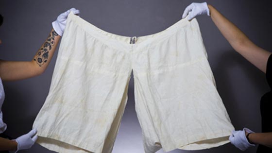 بيع سروال داخلي للملكة فيكتوريا في مزاد علني..  بمبلغ مفاجئ صورة رقم 8