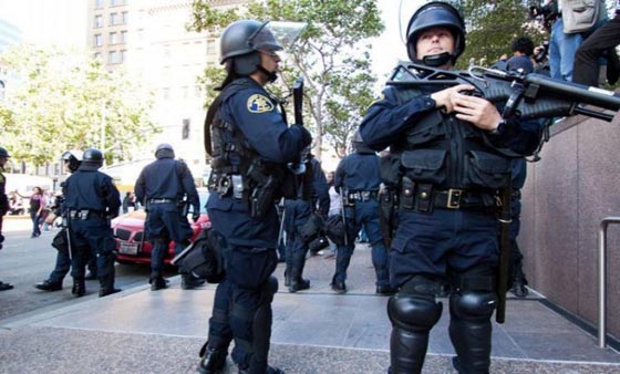 مسحوق الفلفل يودي بحياة امريكي خلال مطاردته.. لاعتقاله صورة رقم 1 مسحوق الفلفل يودي بحياة امريكي خلال مطاردته.. لاعتقاله صورة رقم 1