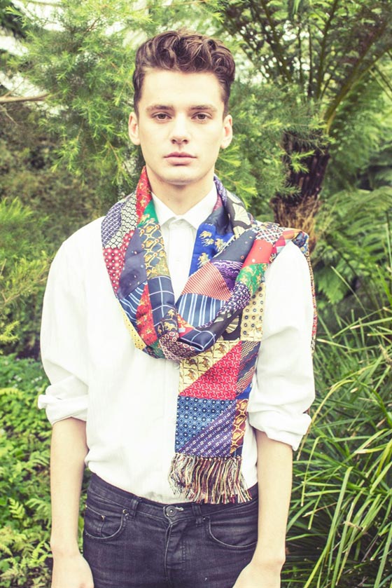 ارتدى كل ملابسه دفعة واحدة.. تجنبا لدفع رسوم الحقيبة في الطائرة!! صورة رقم 6