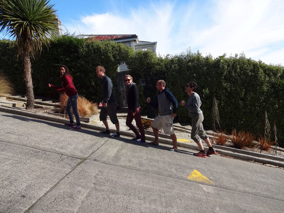 بالصور.. تعرف على اكثر الشوارع انحدارا في العالم صورة رقم 12