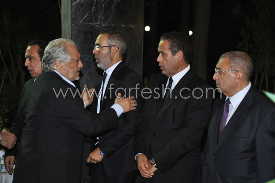 صور الفنانين النجوم يودعون الراحلين عمر الشريف وسامي العدل صورة رقم 33