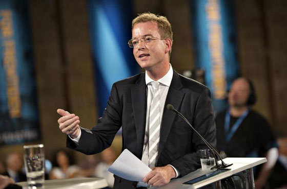 اعلان وزير عن وجود الله.. يثير زوبعة نقدية شديدة في الدنمارك  صورة رقم 1