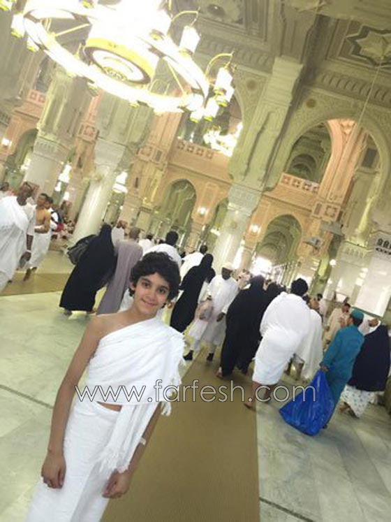 صور احلام مع ابنها فهد أثناء أداء العمرة  في السعودية صورة رقم 6