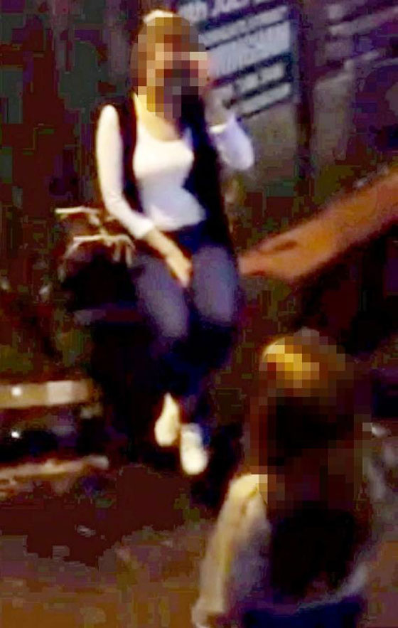 استياء وإدانة عارمة لمقطع فيديو عنيف يظهر تنكيل مراهقات بفتاة صورة رقم 2