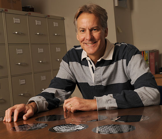 6 مشاهير تحوّلوا من المسيحية او الالحاد الى الاسلام ونطق الشهادتين صورة رقم 4