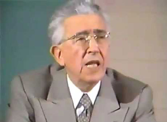 6 مشاهير تحوّلوا من المسيحية او الالحاد الى الاسلام ونطق الشهادتين صورة رقم 1