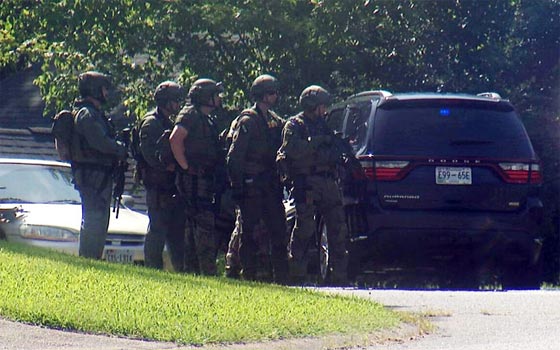 الاردن يحقق مع عائلة منفذ هجوم تينيسي لحل احجية الـ4000 قطعة! صورة رقم 8