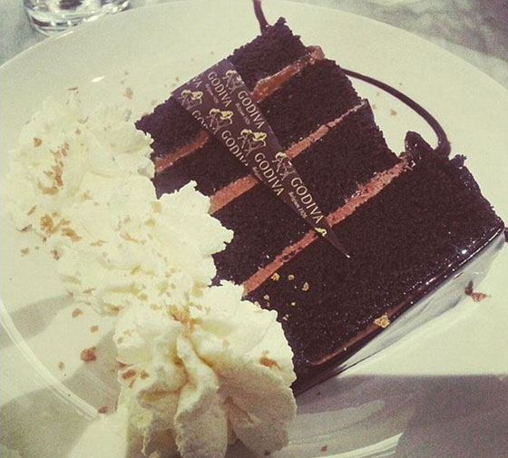 قطعة حلوى بـ 12 دولار قد تكلف قطر 1.5 مليون دولار صورة رقم 3