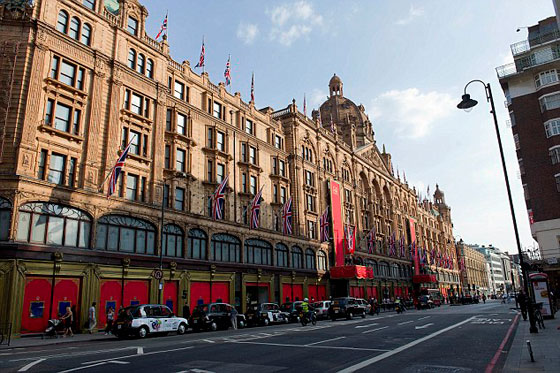 قطعة حلوى بـ 12 دولار قد تكلف قطر 1.5 مليون دولار صورة رقم 2