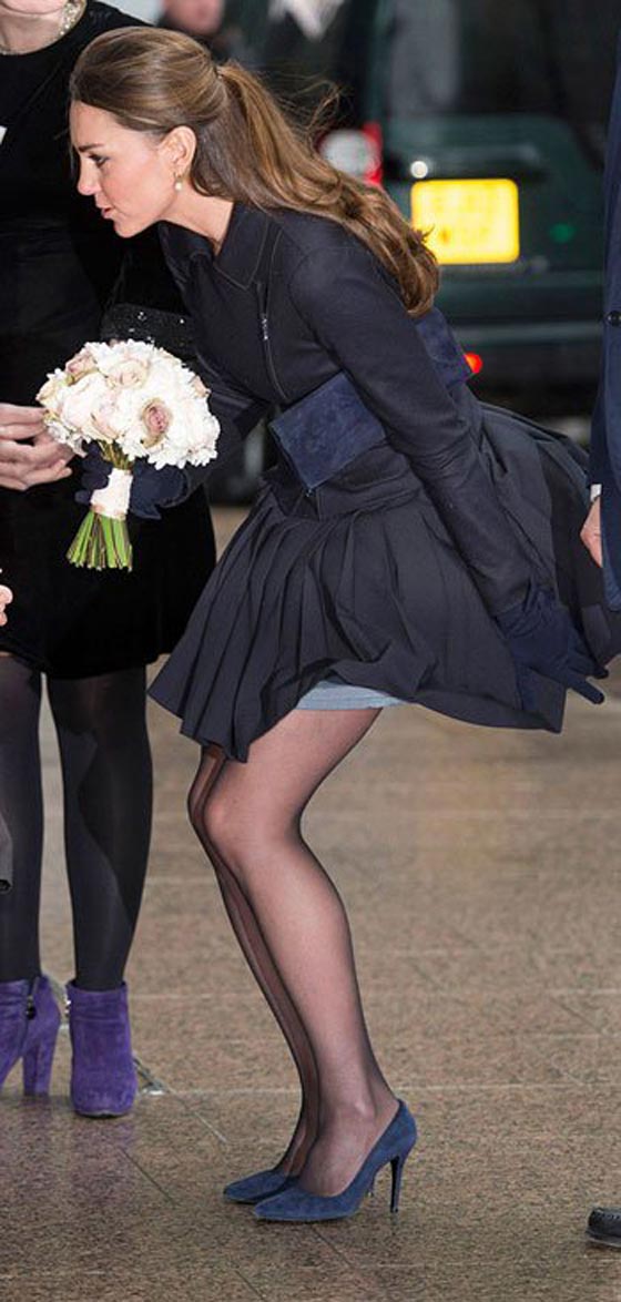 صور الدوقة كيت ميدلتون تعبر عن أناقتها  فى الملابس القصيرة صورة رقم 3