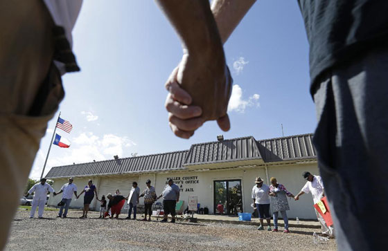 موت سجينة سوداء في الزنزانة يثير شكوكا في تكساس صورة رقم 5