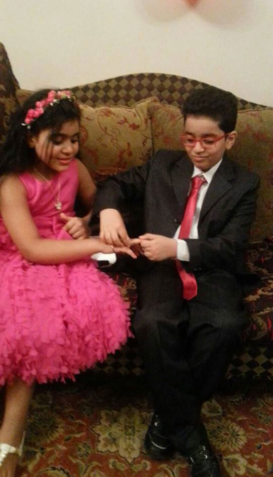 المجتمع المصري يهوج ويموج لصورة خطوبة طفلين.. على الفايسبوك صورة رقم 3