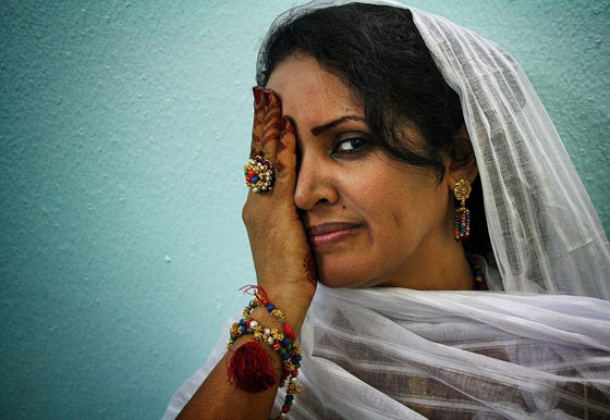 عيد الفطر يمر حزينا على طفلة موريتانية.. بسبب اغتصاب شرطي لها صورة رقم 3 عيد الفطر يمر حزينا على طفلة موريتانية.. بسبب اغتصاب شرطي لها صورة رقم 3